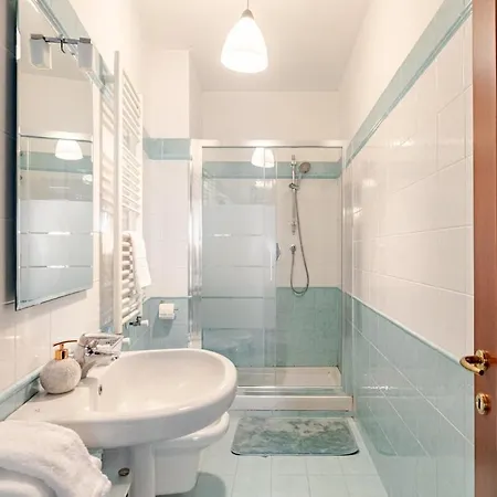 Cozy Garden Bbq Near Subway *